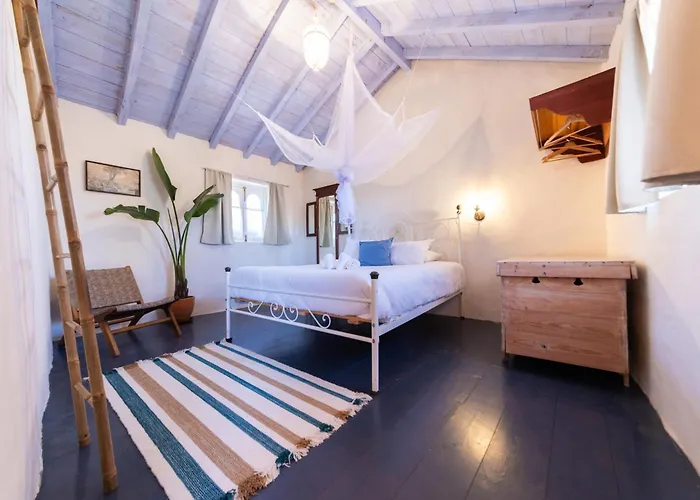 Bed & Breakfast Alma Do Paco 3*